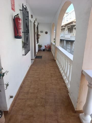 3 slaapkamer Villa te koop in Playa de los Locos, Torrevieja - € 185.000 (Ref: 9897132)