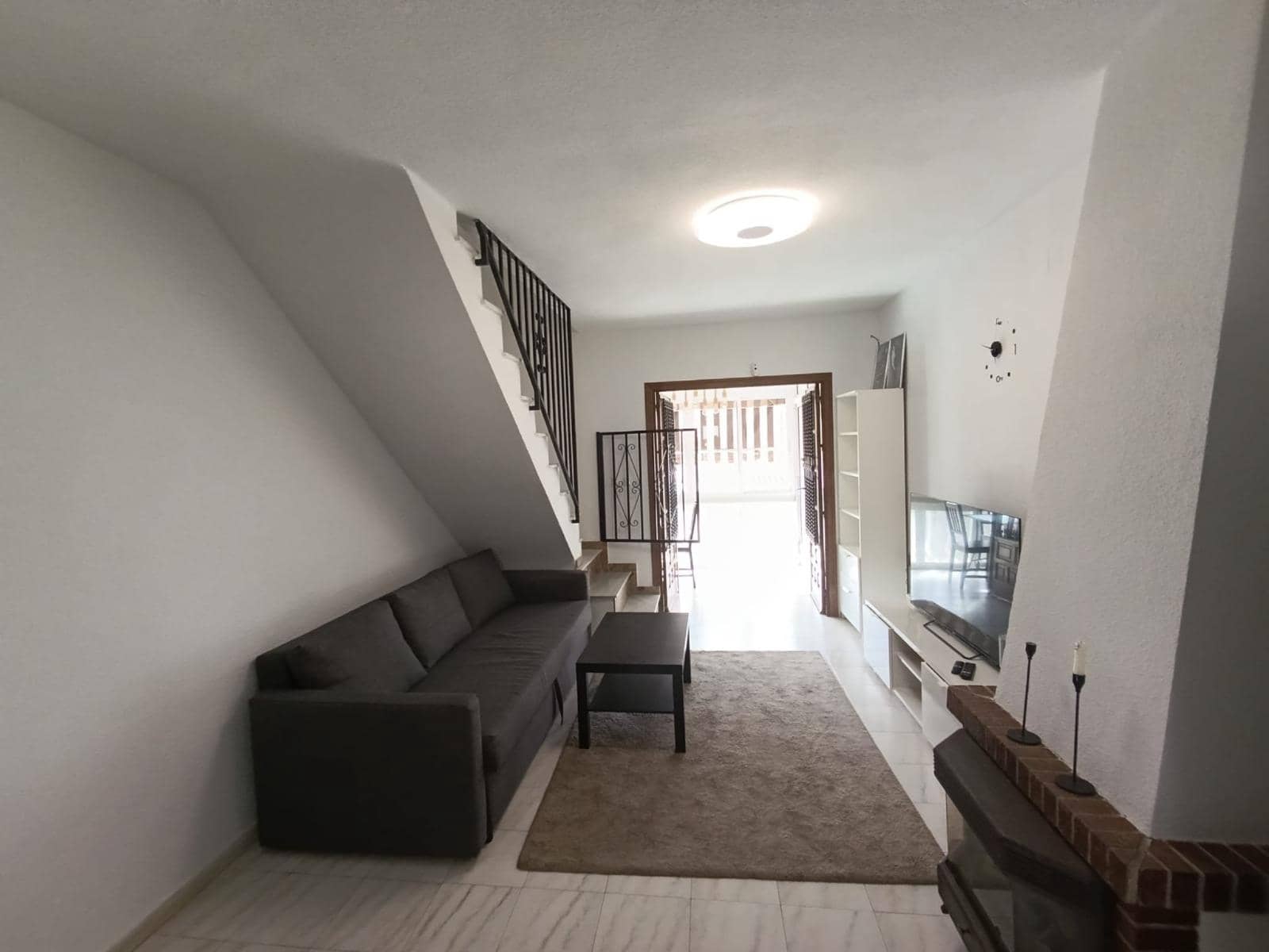 3 slaapkamer Villa te koop in Torrevieja - € 185.000 (Ref: 9897132)