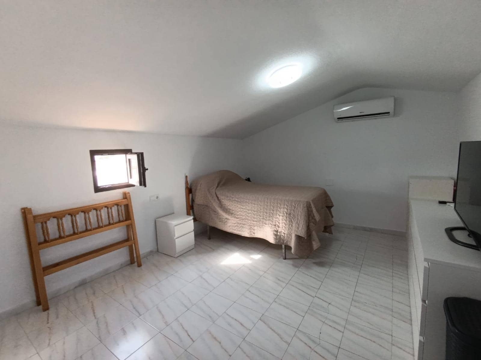 3 slaapkamer Villa te koop in Torrevieja - € 185.000 (Ref: 9897132)