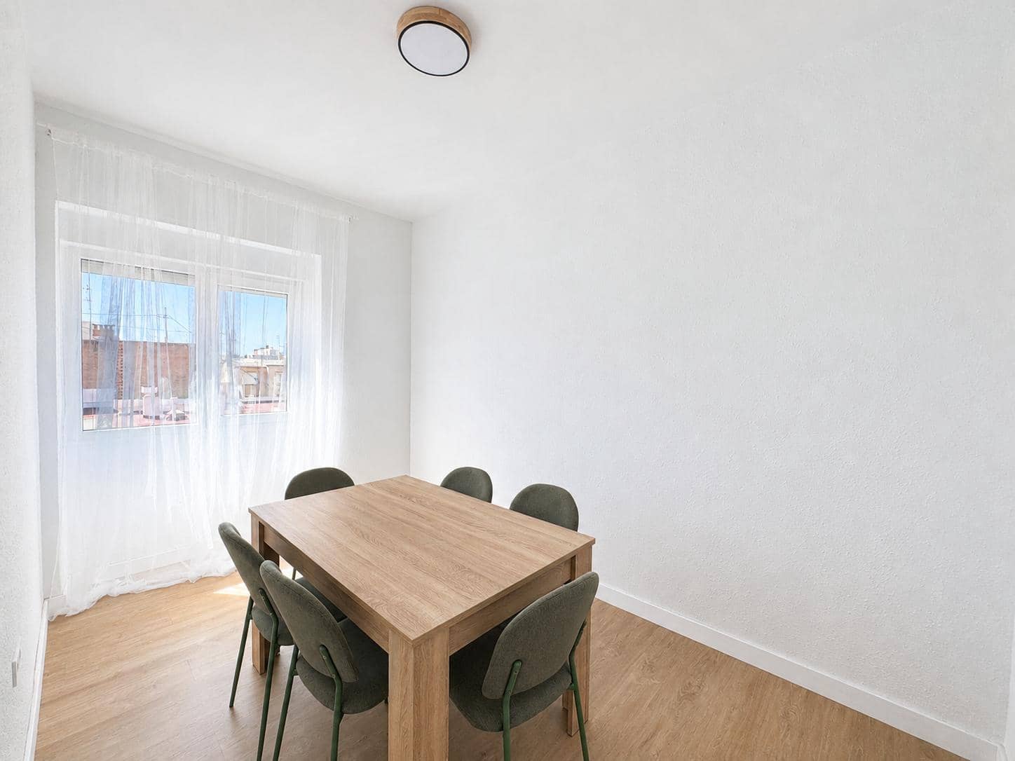 4 chambre Appartement à vendre à Alicante ville - 195 000 € (Ref: 9918838)