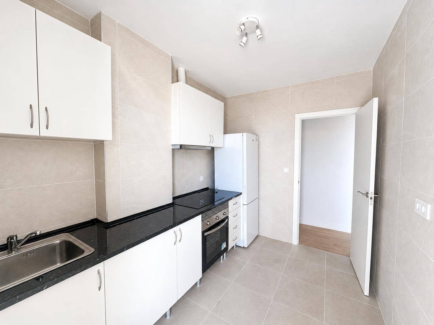 4 chambre Appartement à vendre à Alicante ville - 195 000 € (Ref: 9918838)