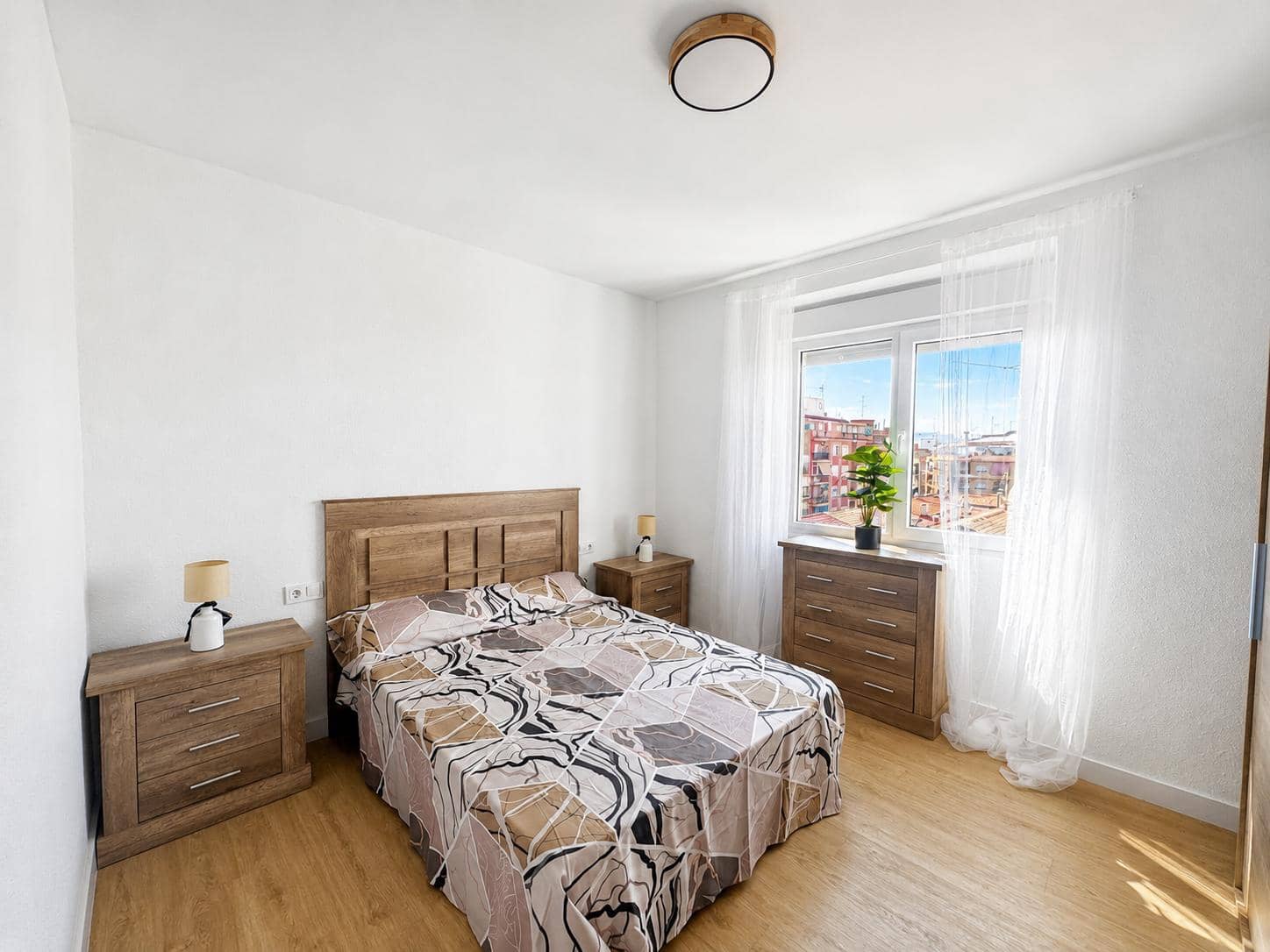 4 chambre Appartement à vendre à Alicante ville - 195 000 € (Ref: 9918838)