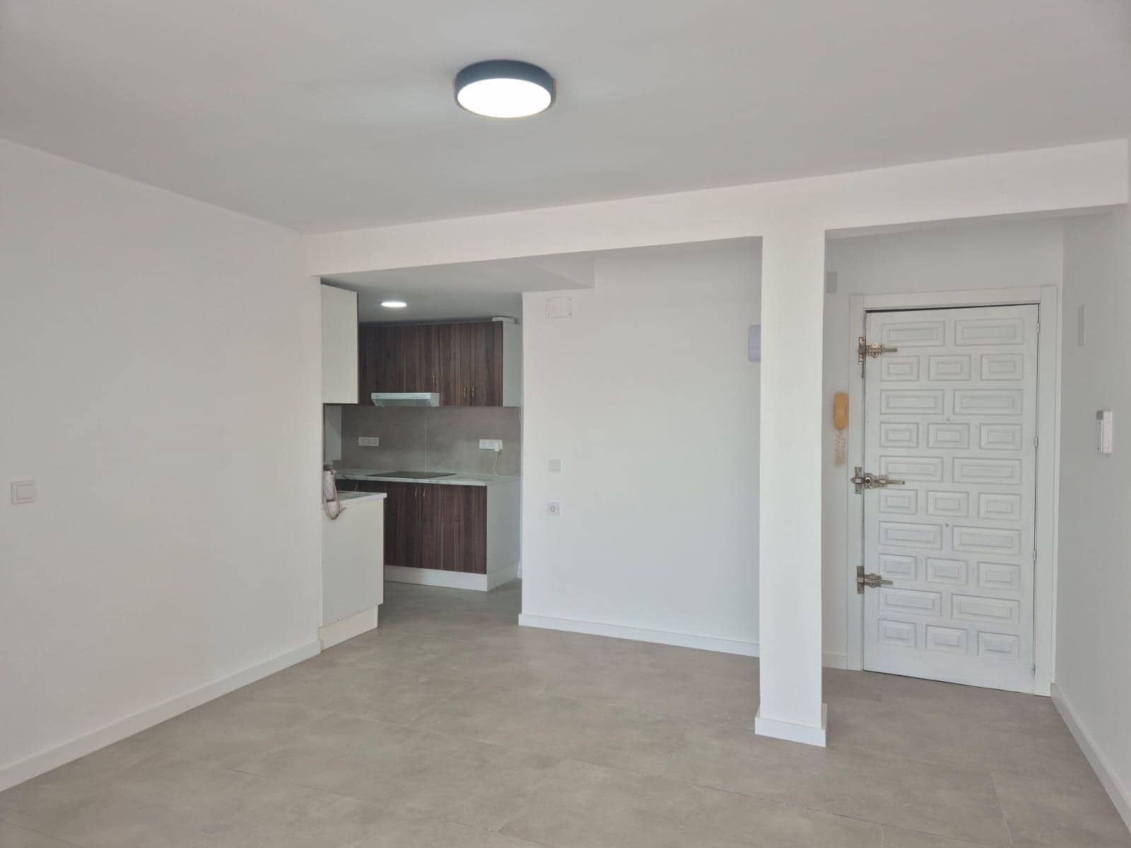 3 soveværelse Lejlighed til salg i Alicante by - € 145.000 (Ref: 9935076)