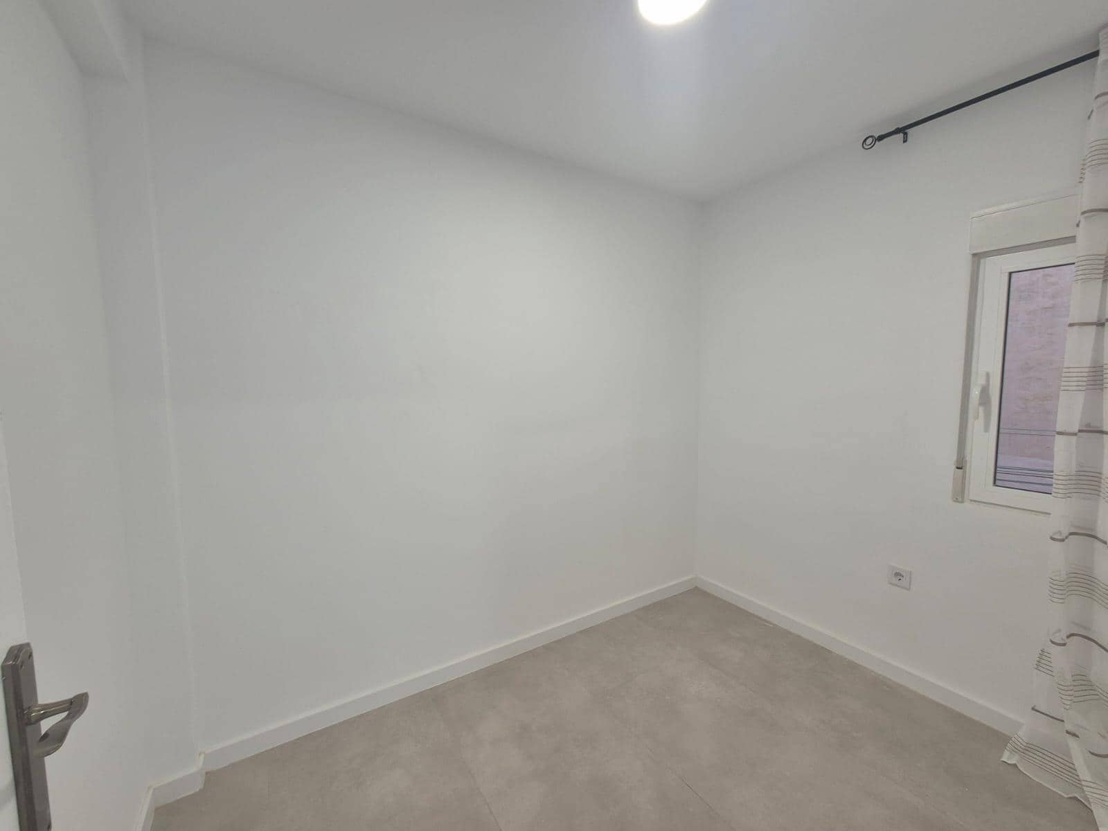 3 soveværelse Lejlighed til salg i Alicante by - € 145.000 (Ref: 9935076)