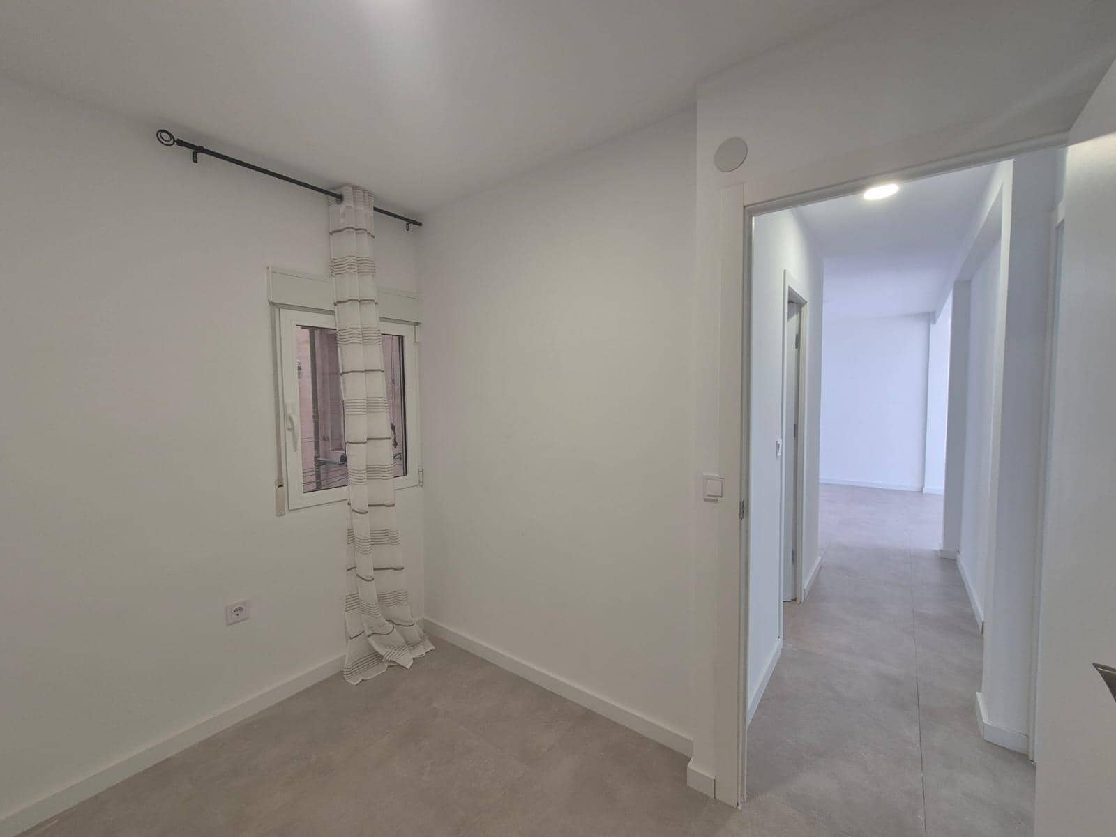 3 soveværelse Lejlighed til salg i Alicante by - € 145.000 (Ref: 9935076)