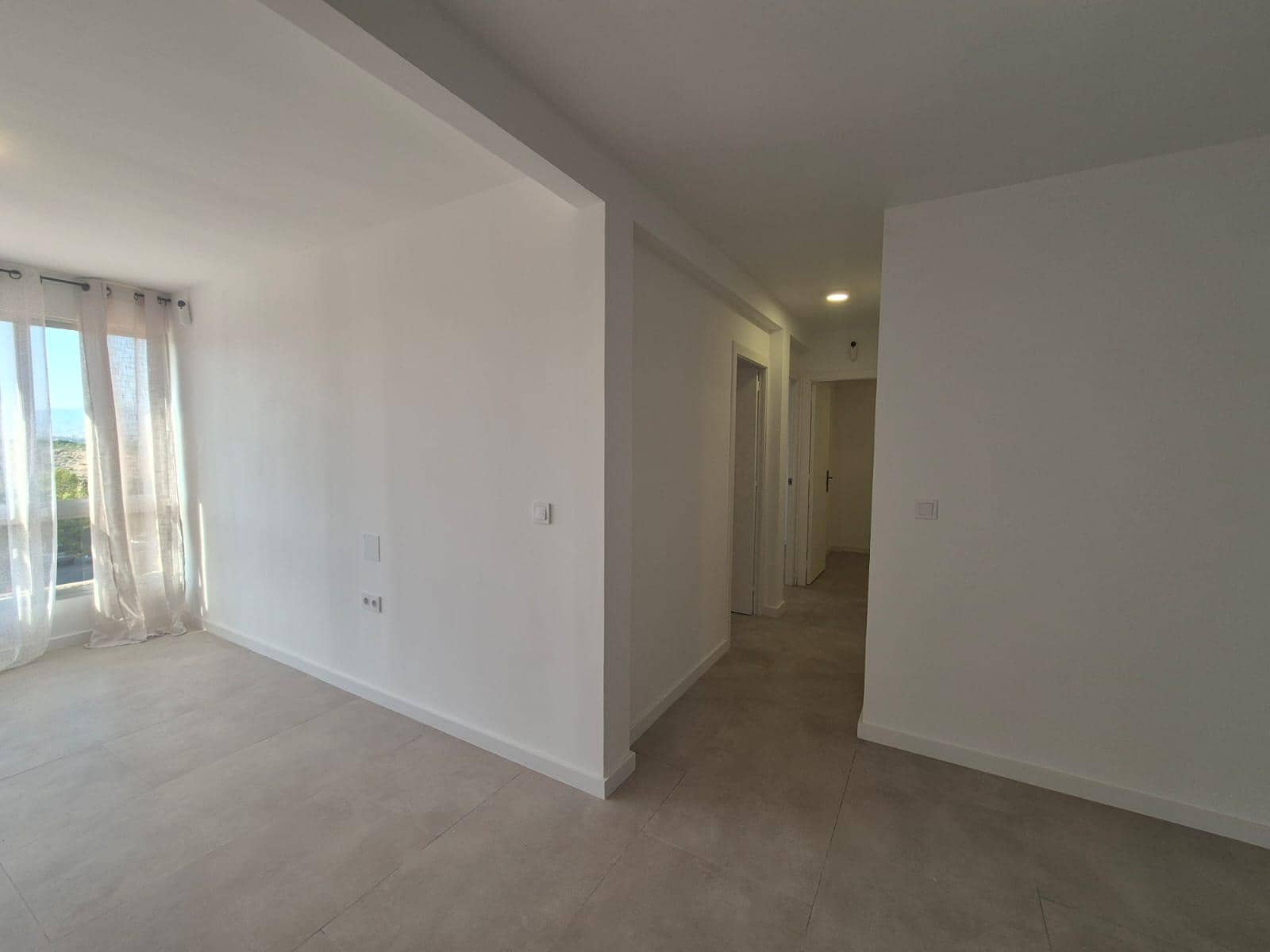3 soveværelse Lejlighed til salg i Alicante by - € 145.000 (Ref: 9935076)