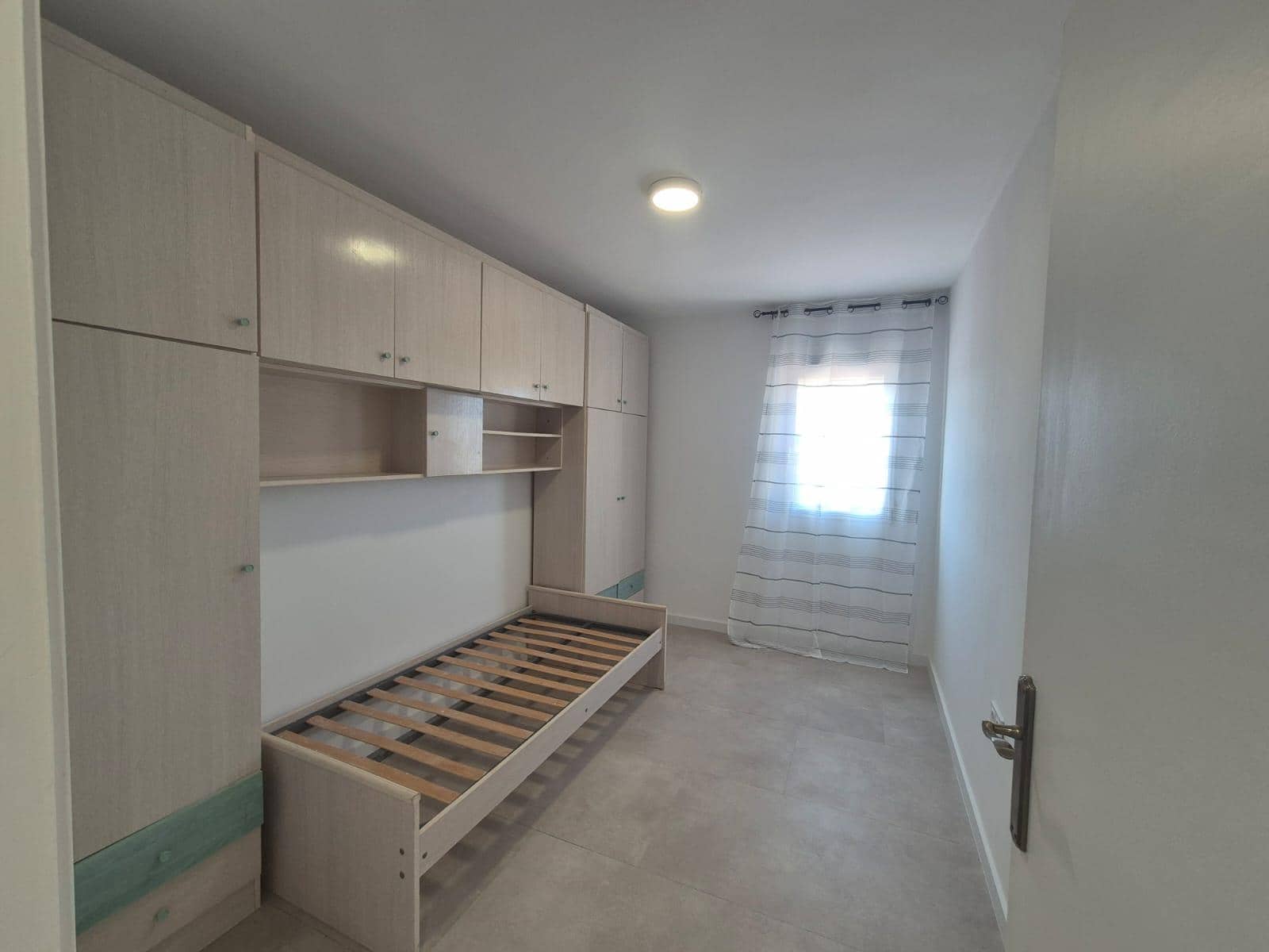 3 soveværelse Lejlighed til salg i Alicante by - € 145.000 (Ref: 9935076)