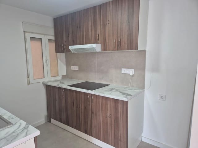 3 soveværelse Lejlighed til salg i Juan XXIII, Alicante by - € 145.000 (Ref: 9935076)