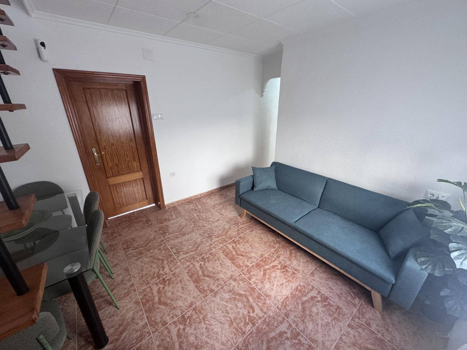 3 soveværelse Lejlighed til salg i Alicante by - € 117.000 (Ref: 9937326)