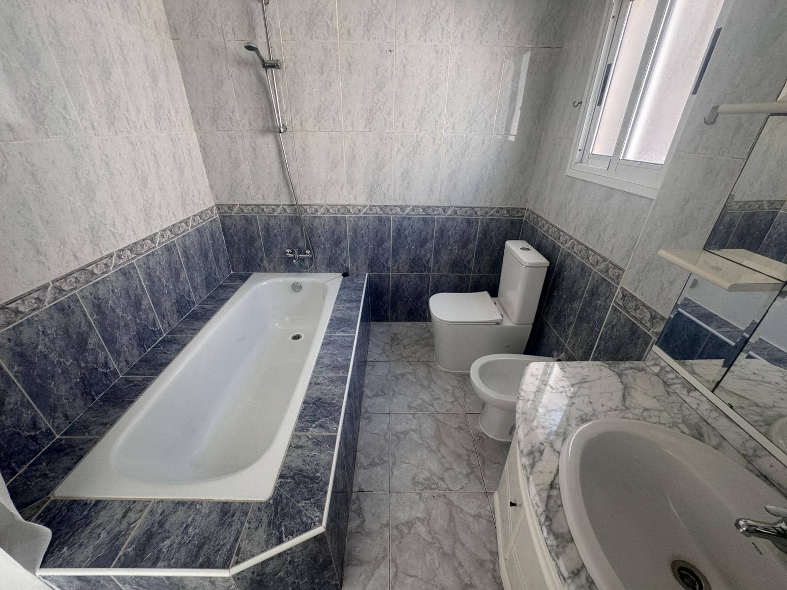 3 soveværelse Lejlighed til salg i Elda - € 99.000 (Ref: 9946067)