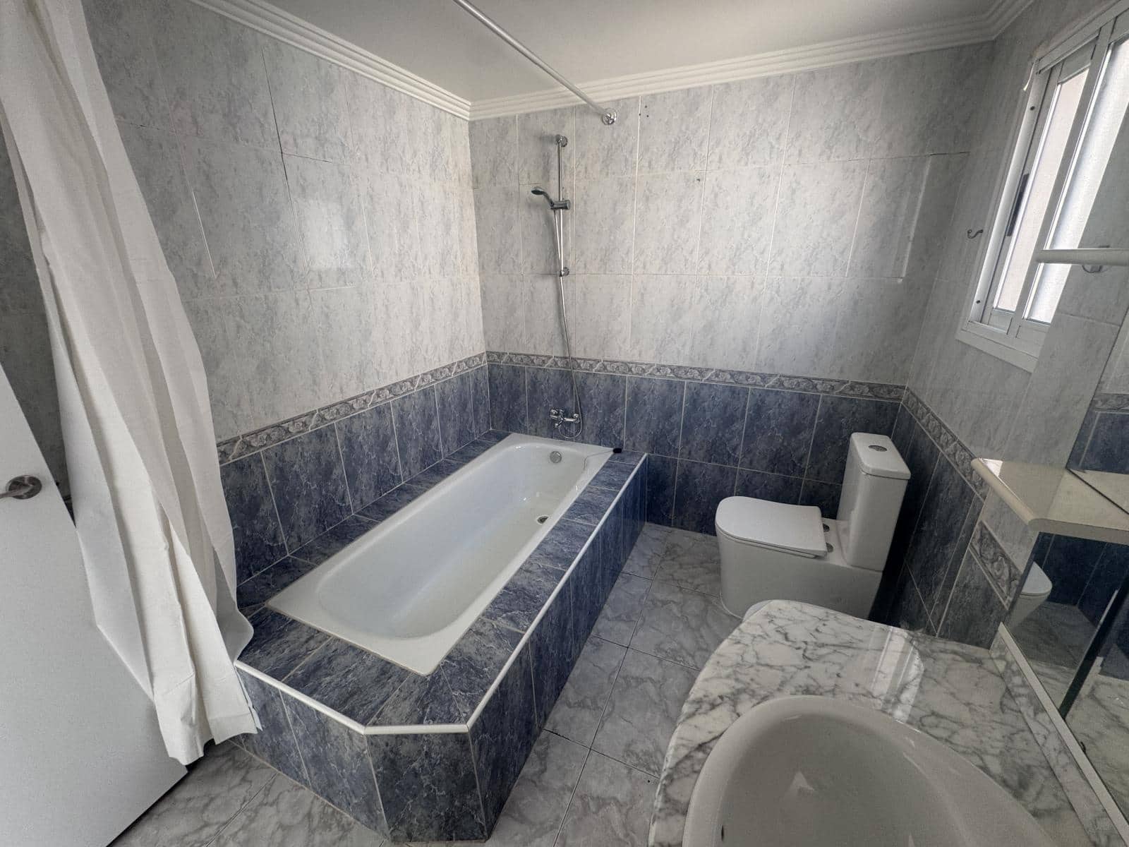 3 soveværelse Lejlighed til salg i Elda - € 99.000 (Ref: 9946067)