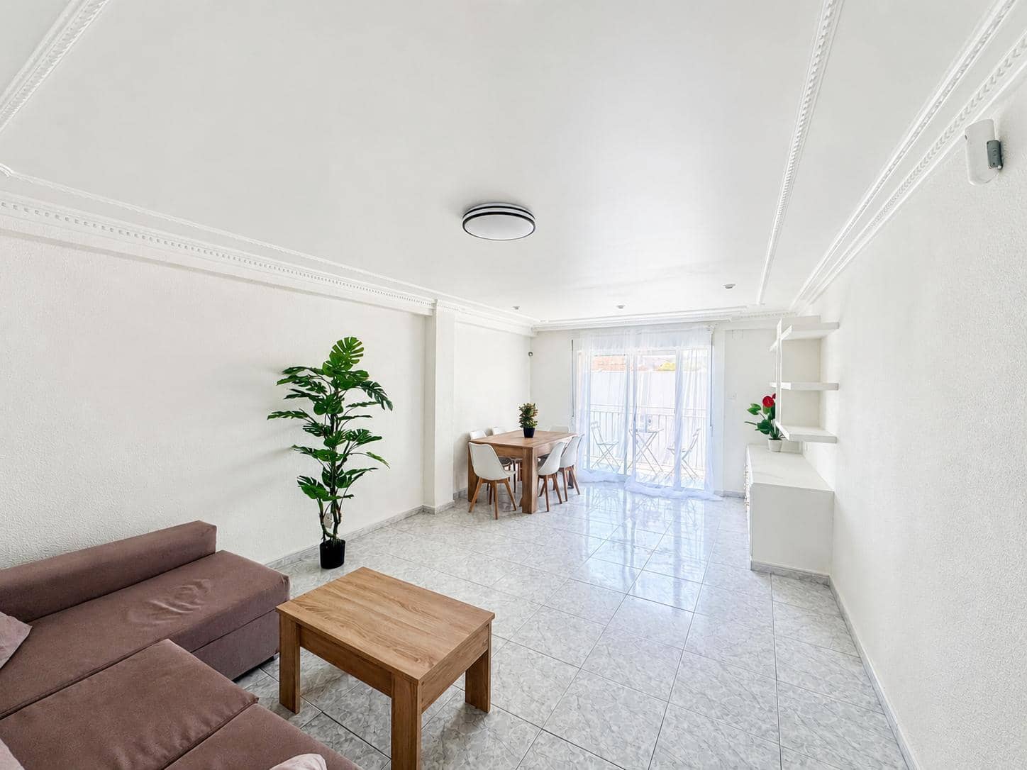 3 bedroom Flat for sale in Elda - € 99,000 (Ref: 9946067)