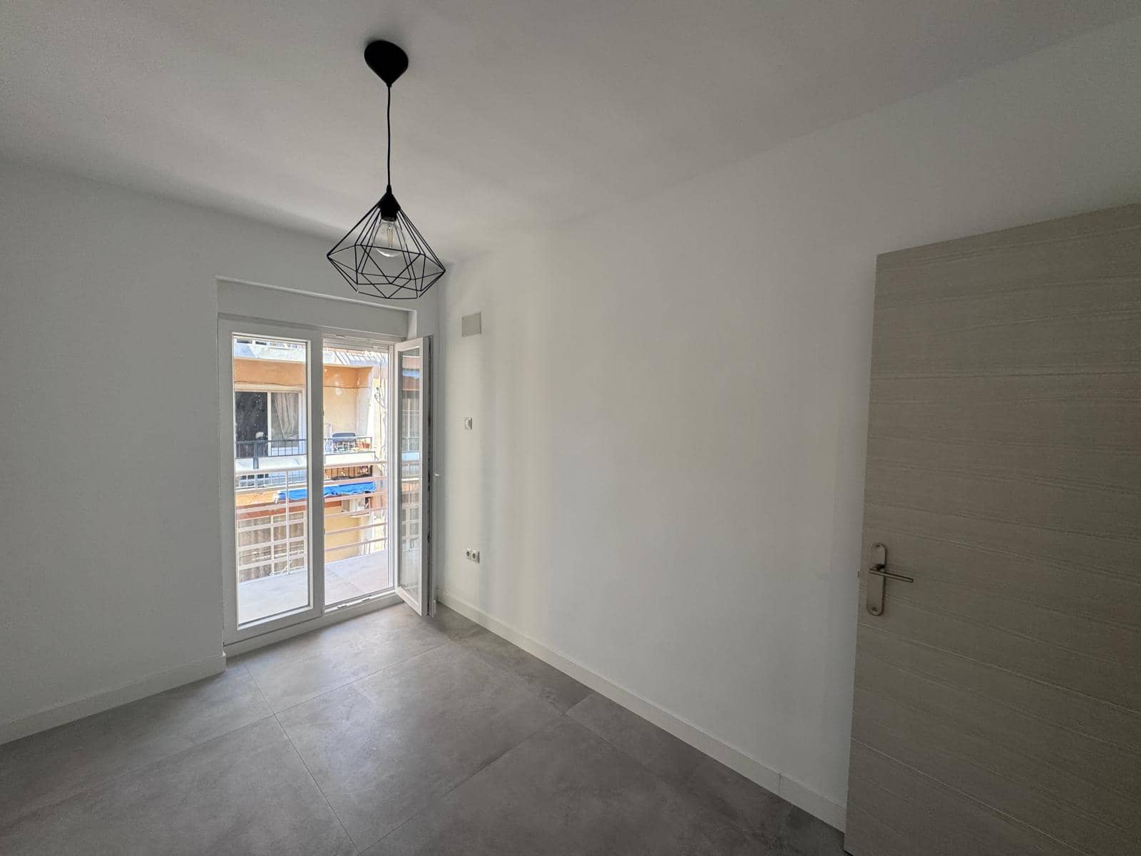 3 makuuhuone Asunto myytävänä paikassa Alicante kaupunki - 235 000 € (Ref: 9949051)