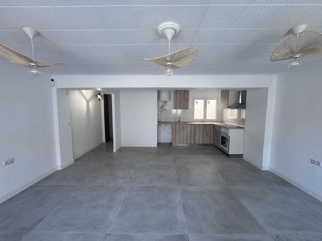 3 soveværelse Lejlighed til salg i Alicante by - € 235.000 (Ref: 9949051)
