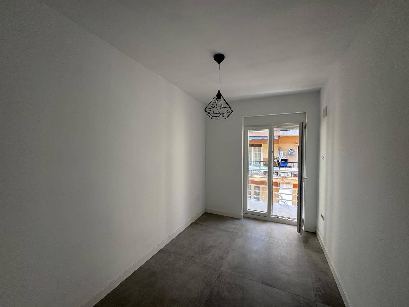 3 makuuhuone Asunto myytävänä paikassa Alicante kaupunki - 235 000 € (Ref: 9949051)