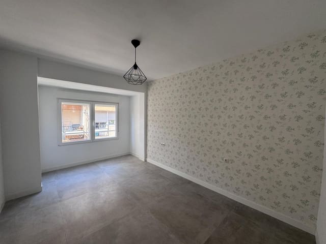 3 soveværelse Lejlighed til salg i Alicante by - € 235.000 (Ref: 9949051)