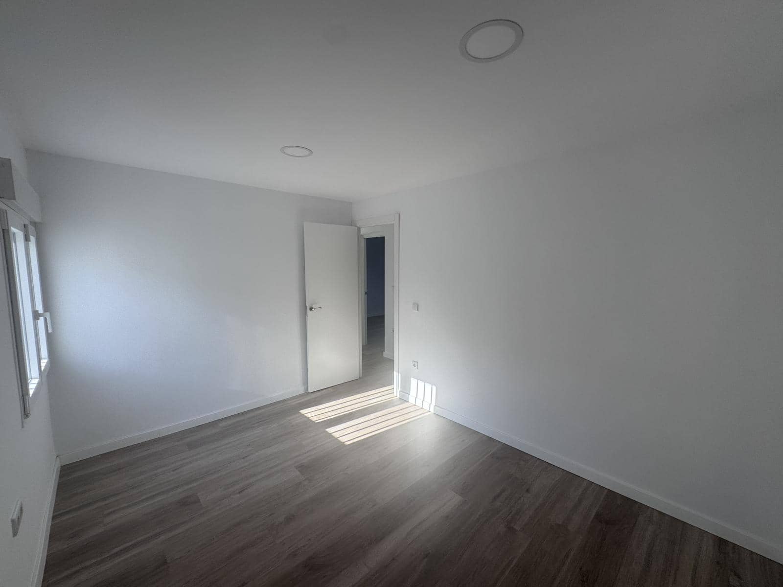 3 soveværelse Lejlighed til salg i Alicante by - € 136.000 (Ref: 9949052)