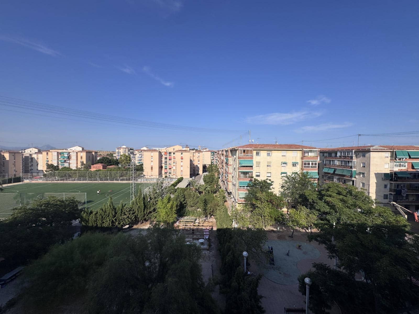 3 soveværelse Lejlighed til salg i Alicante by - € 136.000 (Ref: 9949052)
