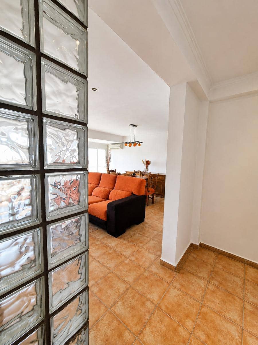 3 makuuhuone Asunto myytävänä paikassa Alicante kaupunki - 185 000 € (Ref: 9950783)