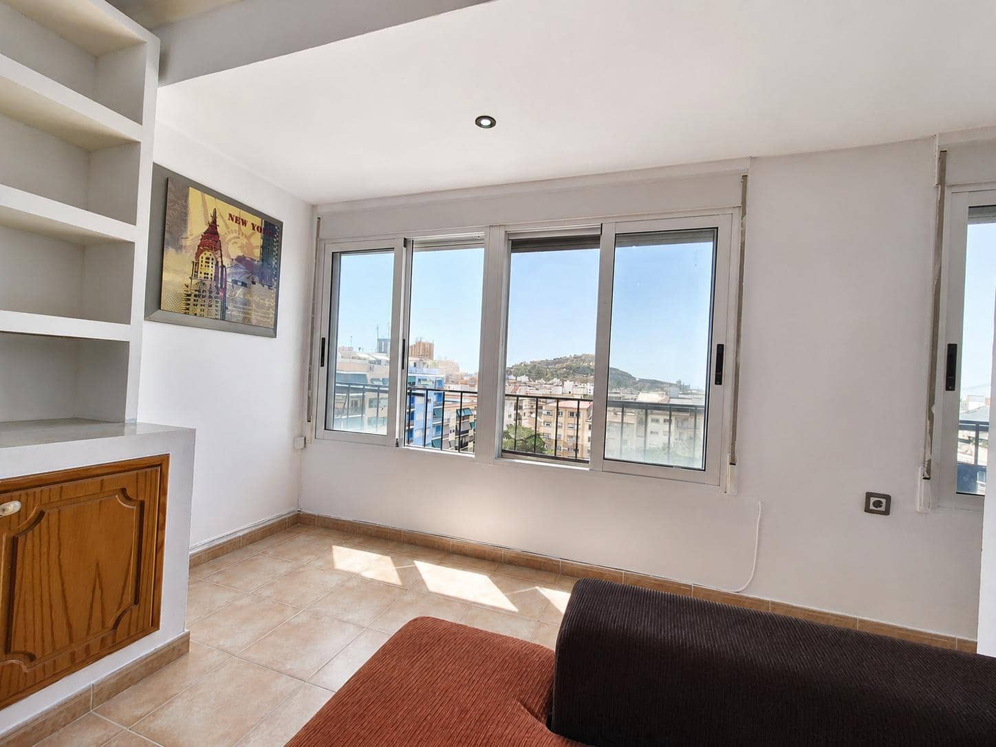 3 makuuhuone Asunto myytävänä paikassa Alicante kaupunki - 185 000 € (Ref: 9950783)