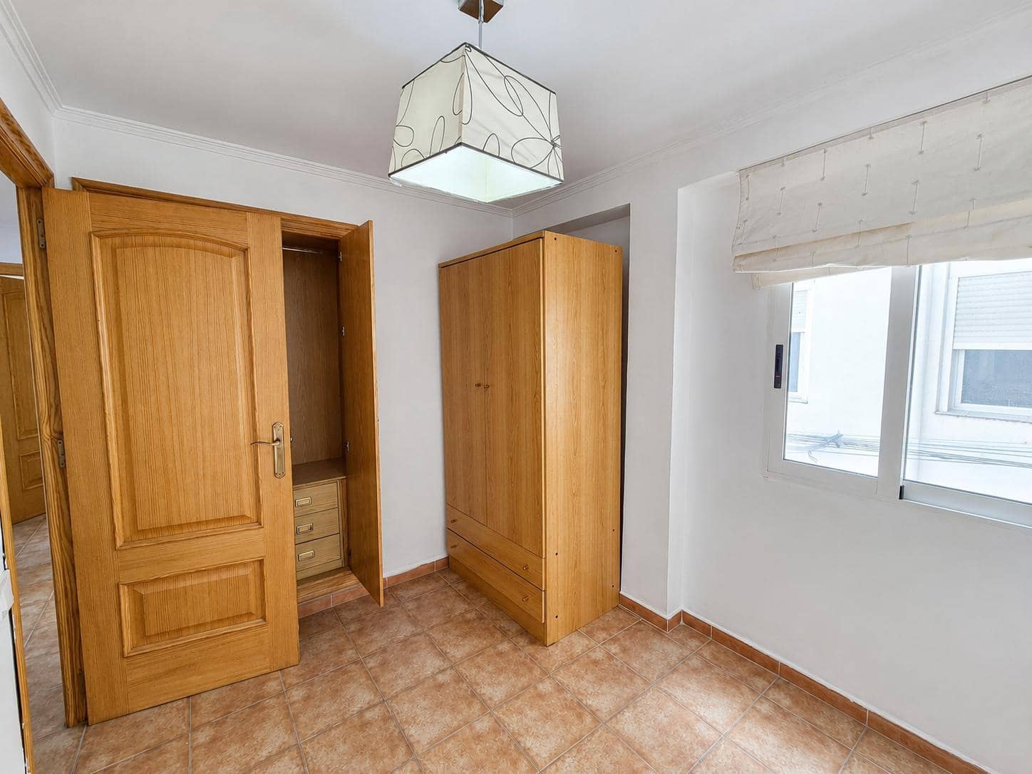 3 makuuhuone Asunto myytävänä paikassa Alicante kaupunki - 185 000 € (Ref: 9950783)