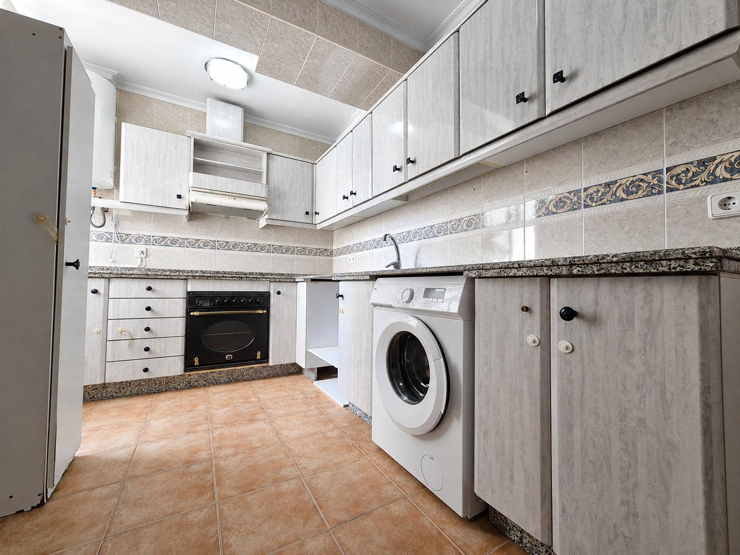 3 makuuhuone Asunto myytävänä paikassa Alicante kaupunki - 185 000 € (Ref: 9950783)