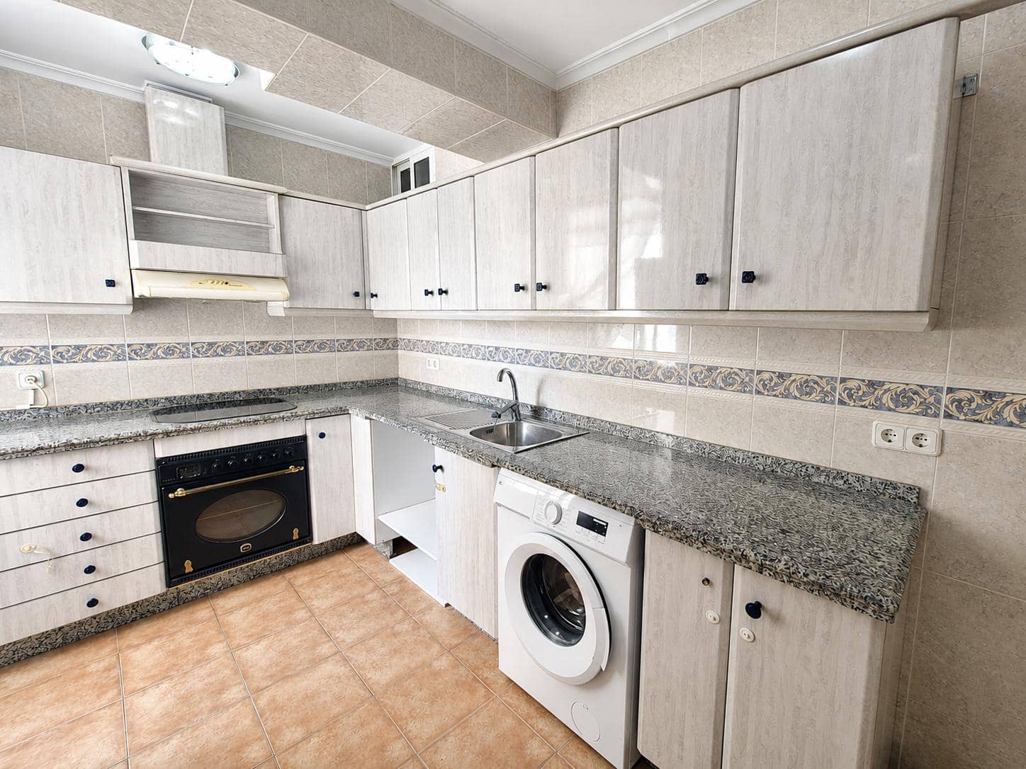 3 makuuhuone Asunto myytävänä paikassa Alicante kaupunki - 185 000 € (Ref: 9950783)
