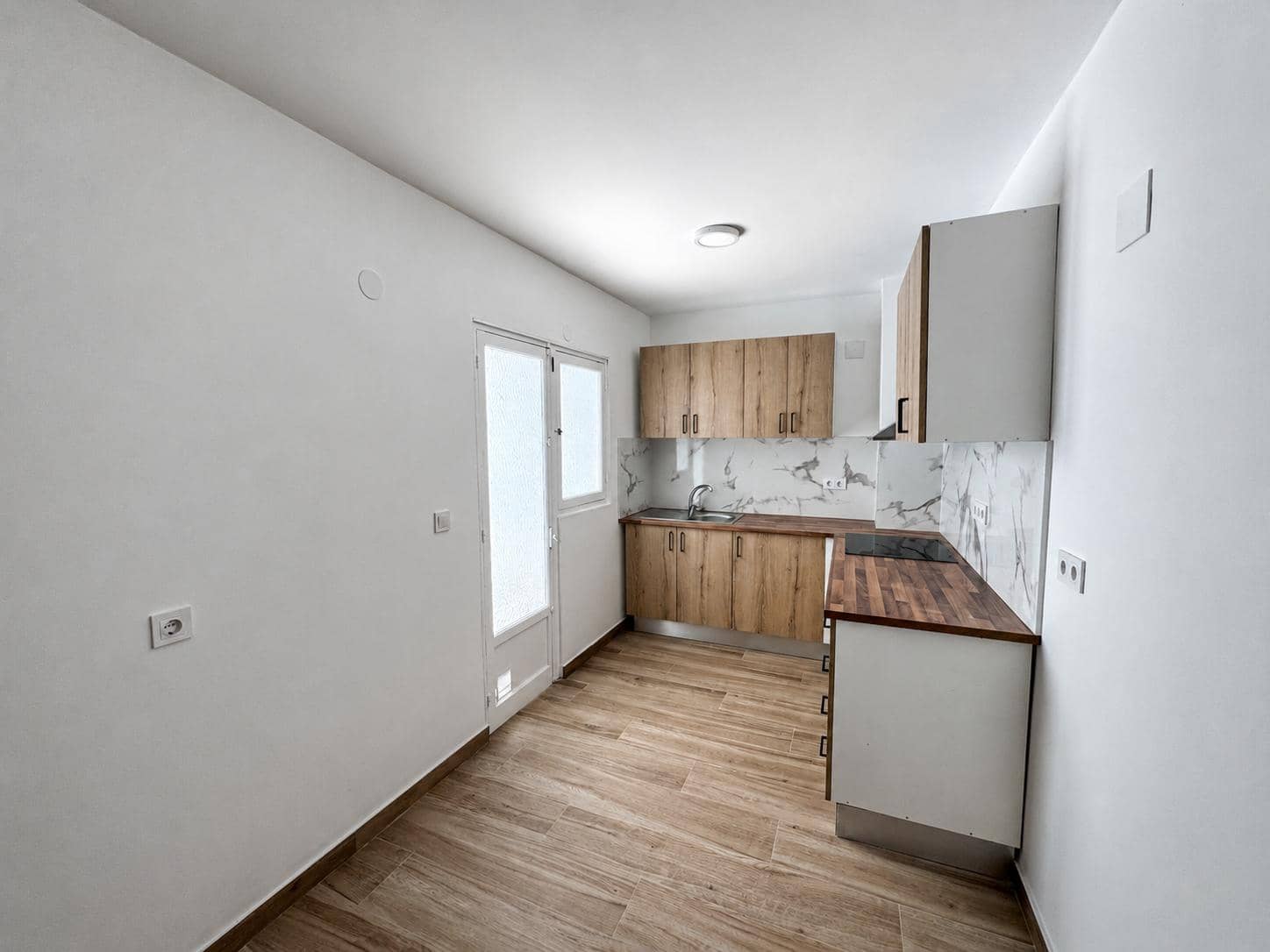 4 chambre Appartement à vendre à Elda - 99 000 € (Ref: 9974417)