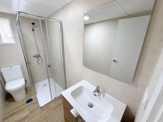 4 chambre Appartement à vendre à Elda - 99 000 € (Ref: 9974417)