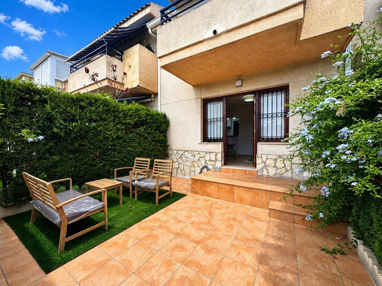 Chalet de 2 habitaciones en Santa Faz en venta con piscina garaje - 360.000 € (Ref: 9997917)