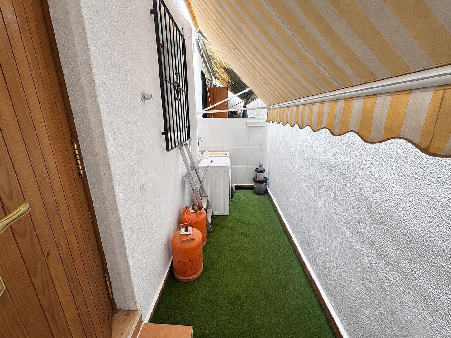 Chalet de 2 habitaciones en Santa Faz en venta con piscina garaje - 360.000 € (Ref: 9997917)