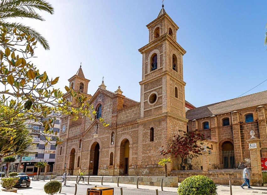 1 makuuhuone Huoneisto myytävänä paikassa Torrevieja mukana uima-altaan - 132 969 € (Ref: 10004540)