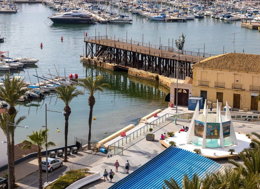 1 makuuhuone Huoneisto myytävänä paikassa Torrevieja mukana uima-altaan - 132 969 € (Ref: 10004540)