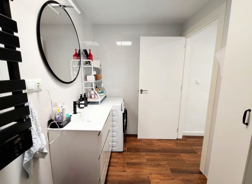 1 quarto Casa em Banda para venda em Torrevieja - 118 000 € (Ref: 10004546)