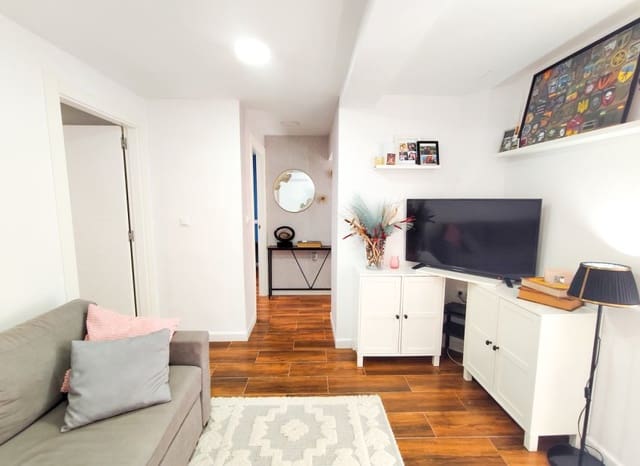 1 quarto Casa em Banda para venda em Parque Acuático - Sector 25, Torrevieja - 118 000 € (Ref: 10004546)