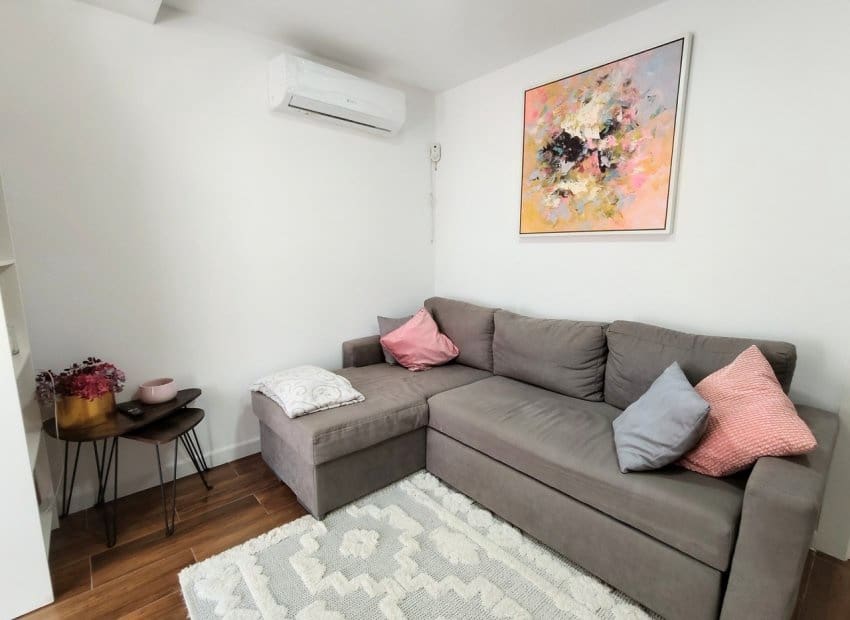 1 quarto Casa em Banda para venda em Torrevieja - 118 000 € (Ref: 10004546)