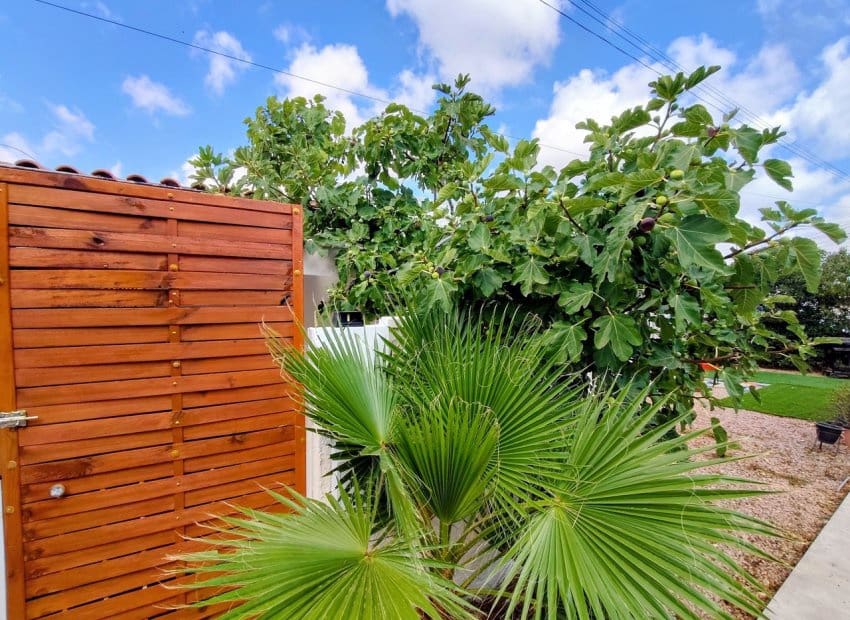 1 quarto Casa em Banda para venda em Torrevieja - 118 000 € (Ref: 10004546)