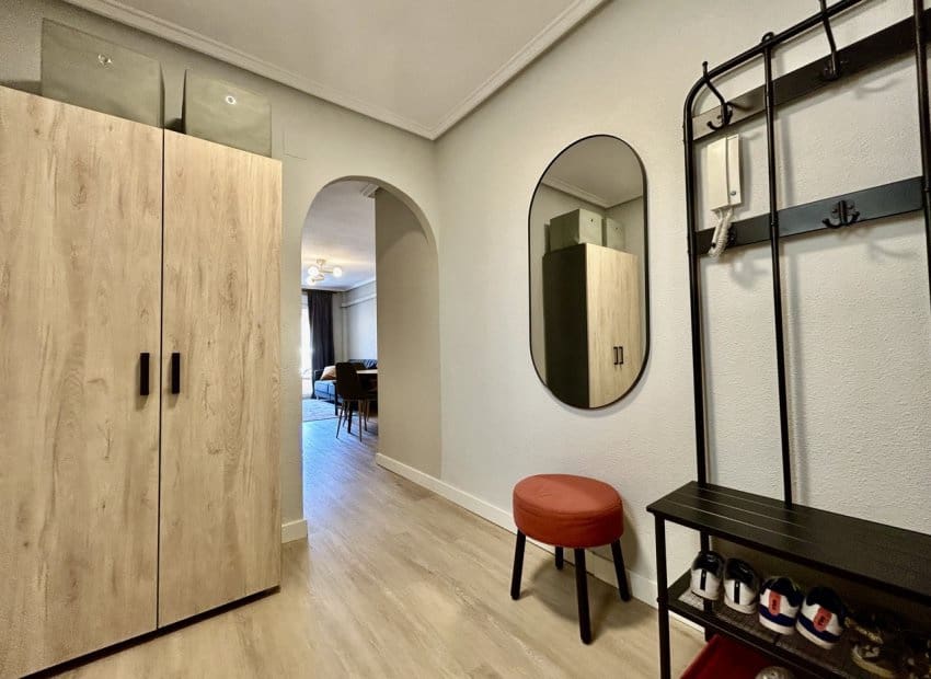1 slaapkamer Appartement te koop in Torrevieja met zwembad - € 149.000 (Ref: 10004549)