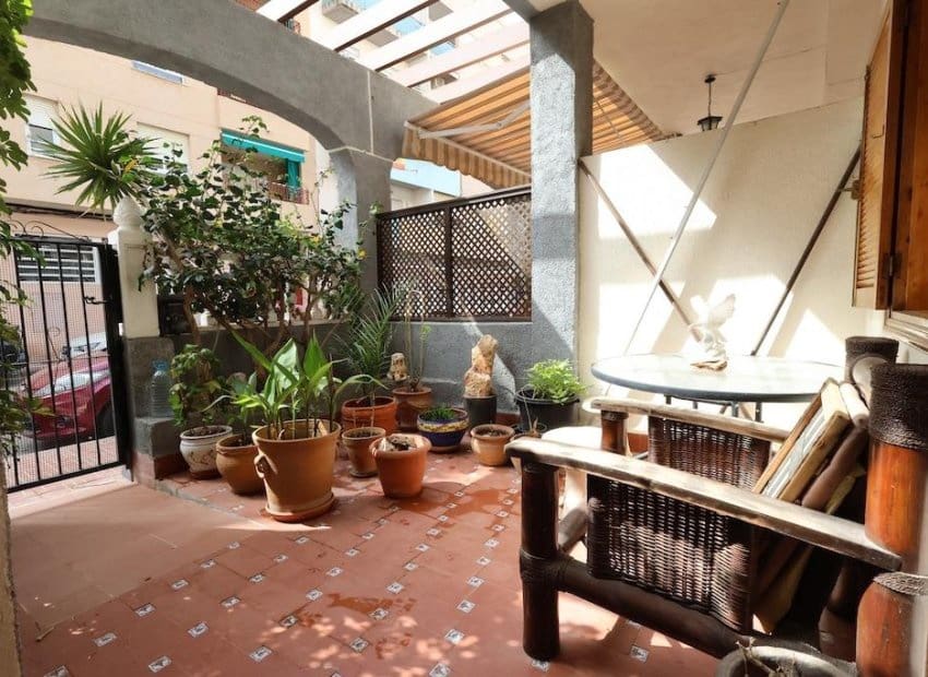2 soveværelse Lejlighed til salg i Torrevieja - € 170.000 (Ref: 10004551)