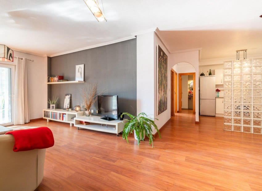 2 slaapkamer Appartement te koop in Playa Flamenca met zwembad - € 189.900 (Ref: 10006059)