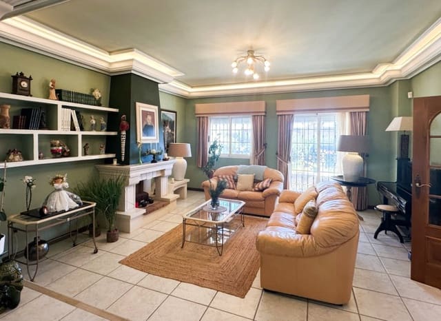 6 soveværelse Villa til salg i Cañada del Molino, Torrevieja - € 950.000 (Ref: 10006060)