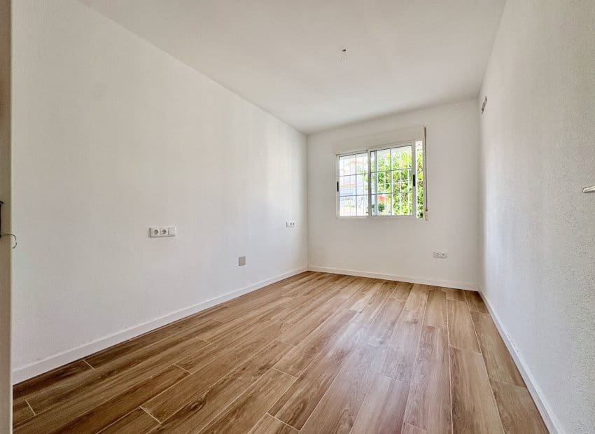 4 chambre Villa/Maison à vendre à Los Balcones avec piscine - 270 000 € (Ref: 10006061)