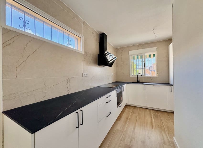 4 chambre Villa/Maison à vendre à Los Balcones avec piscine - 270 000 € (Ref: 10006061)