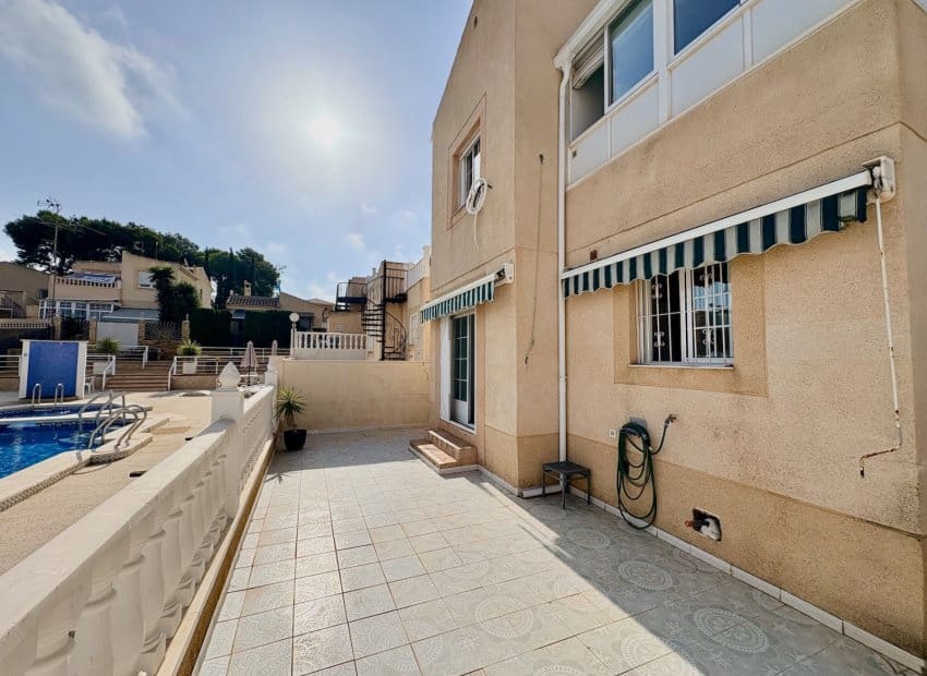 4 chambre Villa/Maison à vendre à Los Balcones avec piscine - 270 000 € (Ref: 10006061)