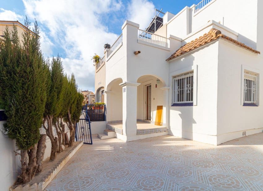 3 sypialnia Dom na sprzedaż w La Florida z basenem - 179 000 € (Ref: 10006062)