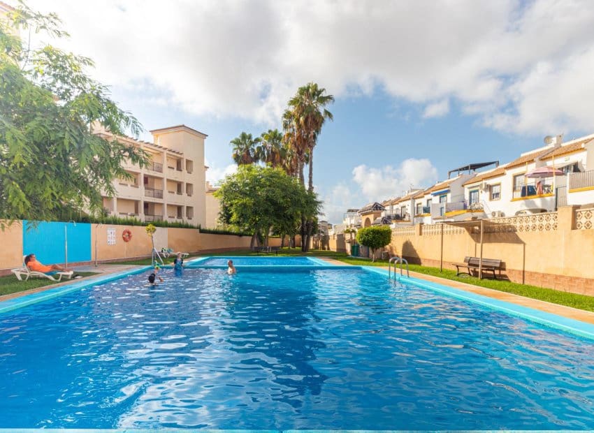 3 sypialnia Dom na sprzedaż w La Florida z basenem - 179 000 € (Ref: 10006062)