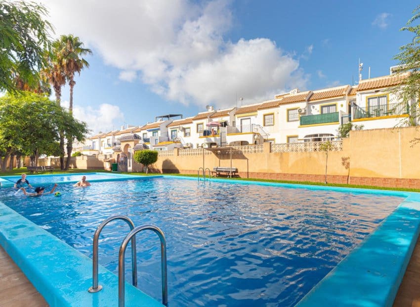 3 sypialnia Dom na sprzedaż w La Florida z basenem - 179 000 € (Ref: 10006062)