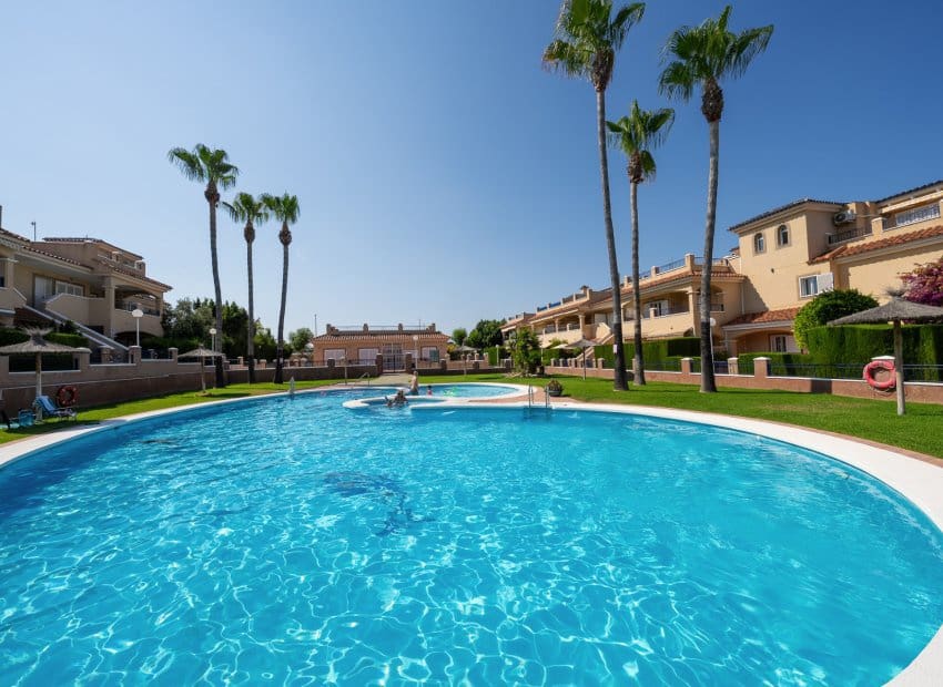 2 soveværelse Lejlighed til salg i Pilar de la Horadada med swimmingpool - € 219.500 (Ref: 10006807)