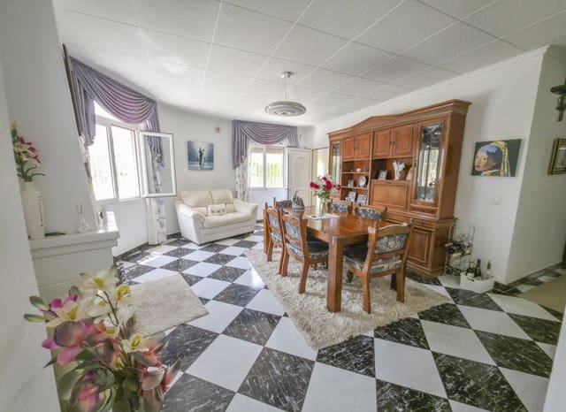 3 Zimmer Villa zu verkaufen in San Luis, Torrevieja mit Pool - 475.000 € (Ref: 10006816)