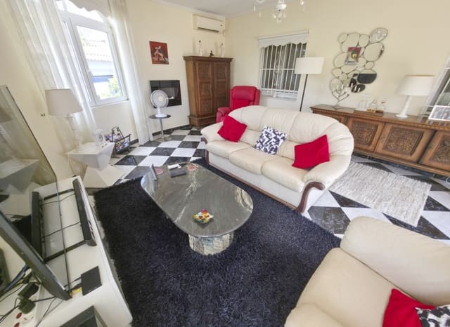 3 Zimmer Villa zu verkaufen in San Luis, Torrevieja mit Pool - 475.000 € (Ref: 10006816)